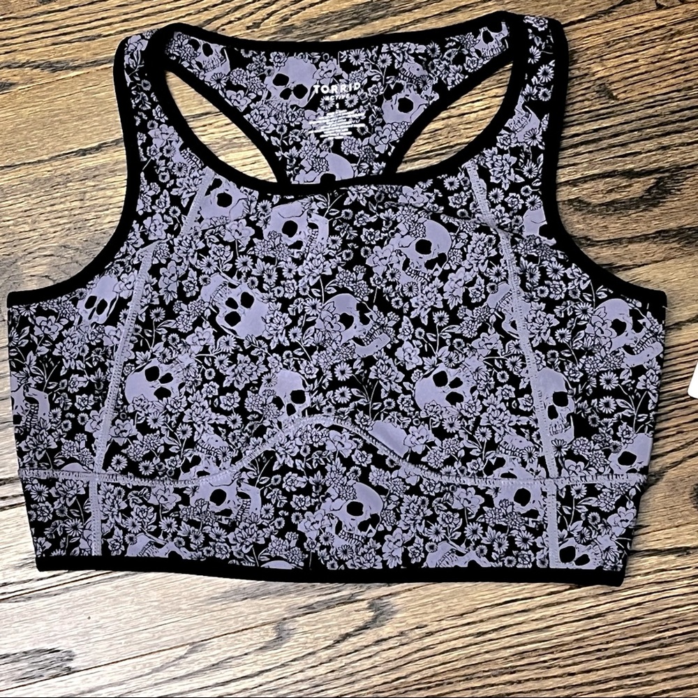TORRID • BLACK & PURPLE FLORAL SKULL WICKING ACTIVE SPORTS BRA TANK • SIZE 1